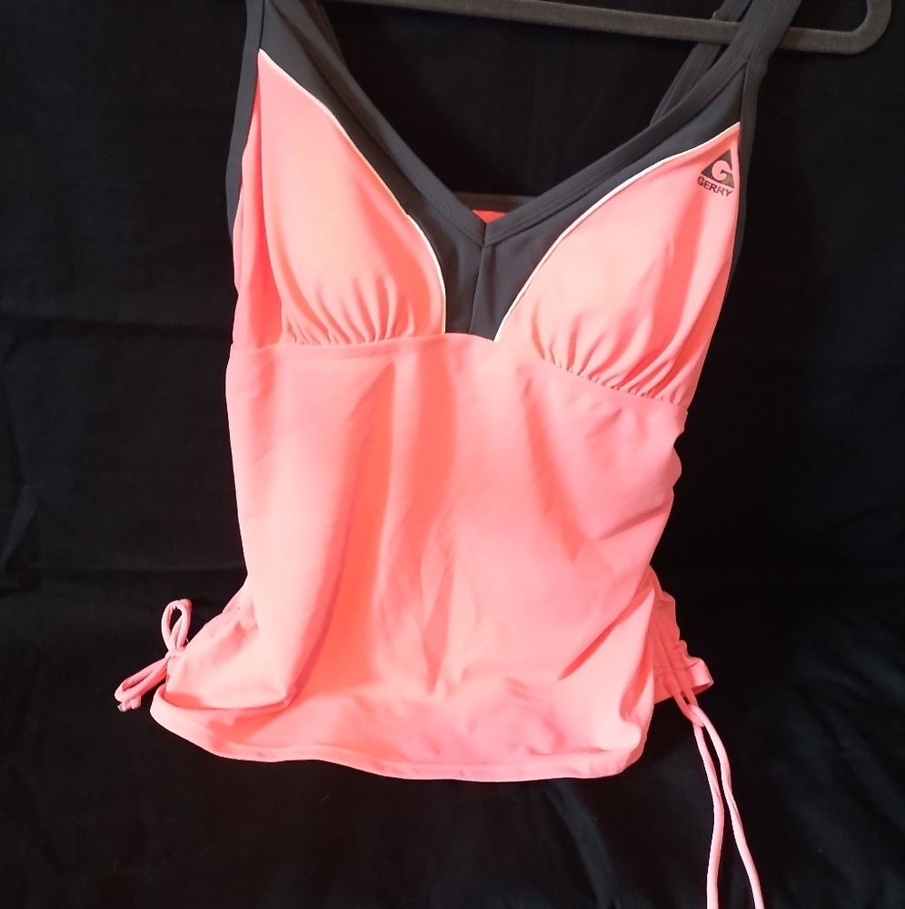 Bundle 3 🎉 Items $10-Gerry Sports top/ Swimwear Tankini Style Size L/G